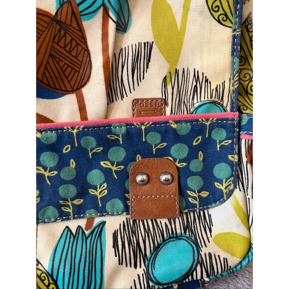 Vintage Fossil Key-Per Coated Canvas Multi-Color Floral Messenger Bag - Picture 3 of 14